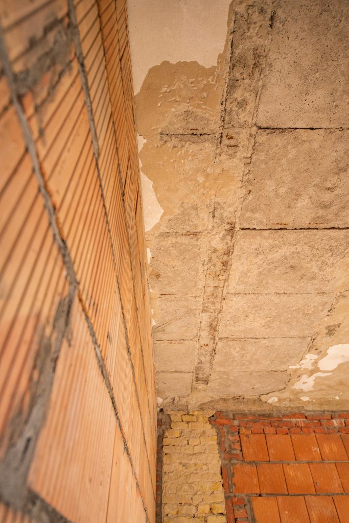 Bontás felújítás kecskemét kivitelezés kivitelező