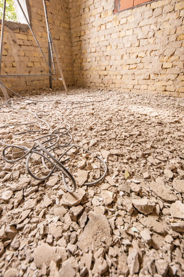 Kecskemét Kivitelezés Balogh tamás házépítés felújítás épület lakás generál generálkivitelező generálkivitelezés családi ház (22)