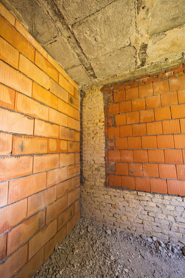 Kecskemét Kivitelezés Balogh tamás házépítés felújítás épület lakás generál generálkivitelező generálkivitelezés családi ház (36)